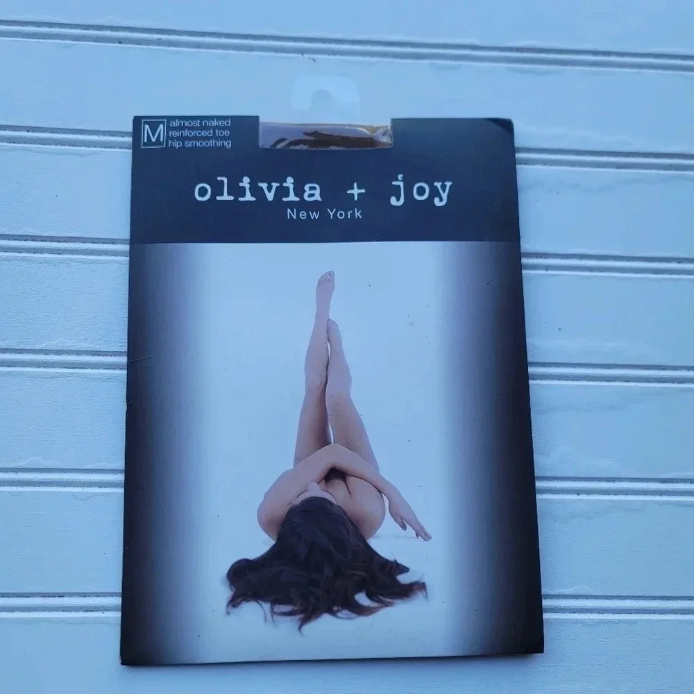Olivia + Joy Almost Naked Ultra Sheer Smoothing Nylon Pantyhose Nude Size Medium